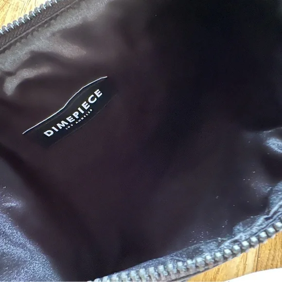 Dimepiece LA Pouch - Picture 2 of 3